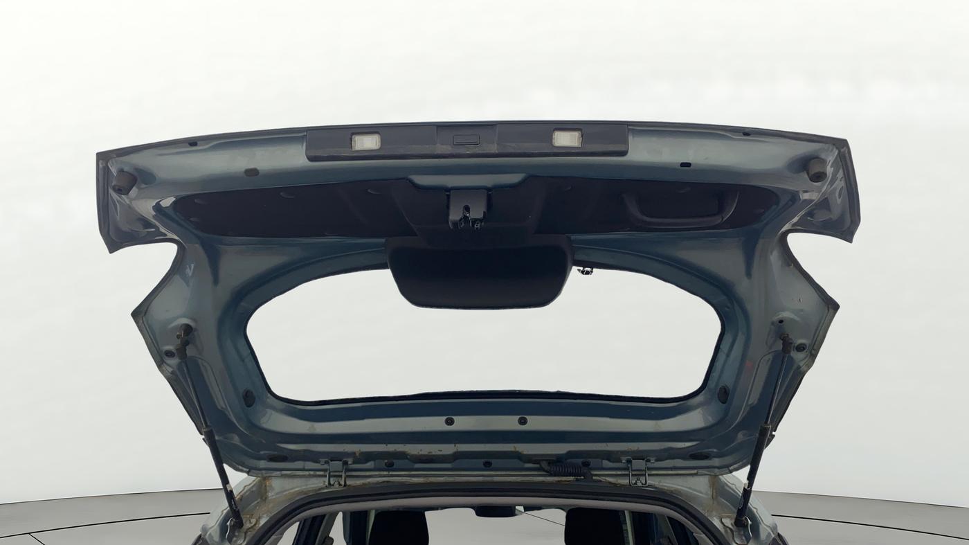 2024 Tata PUNCH Accomplished Dazzle Sunroof, Petrol, Manual, 27,374 km, Boot Door Open