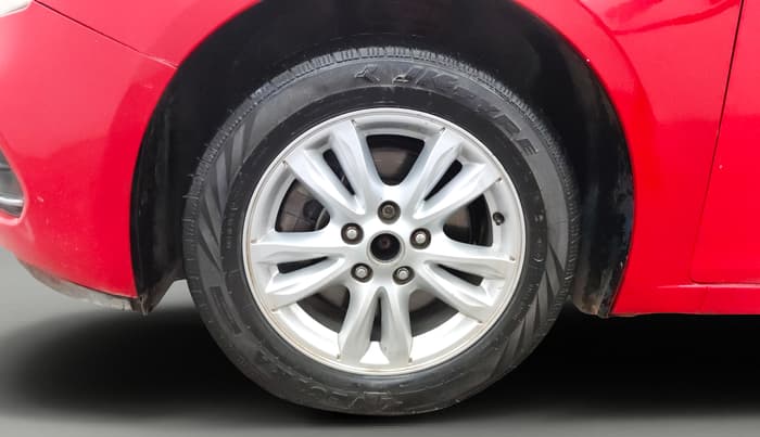 2017 Chevrolet Cruze LTZ AT, Diesel, Automatic, 1,39,509 km, Left Front Wheel