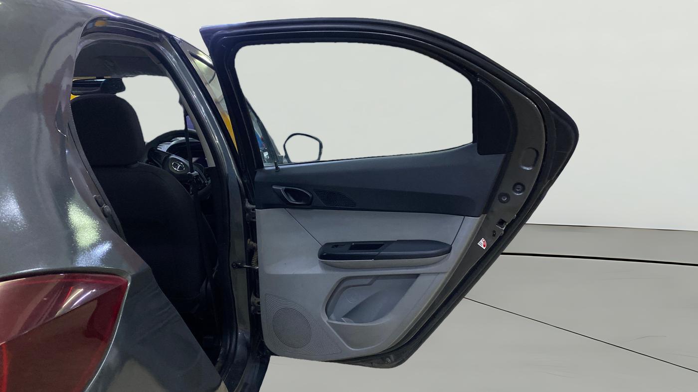 2020 Tata Tiago XT PETROL, Petrol, Manual, 1,14,027 km, RHS Rear Door