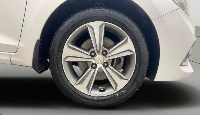 2018 Hyundai Verna 1.6 CRDI SX + AT, Diesel, Automatic, 1,01,963 km, Right Front Wheel