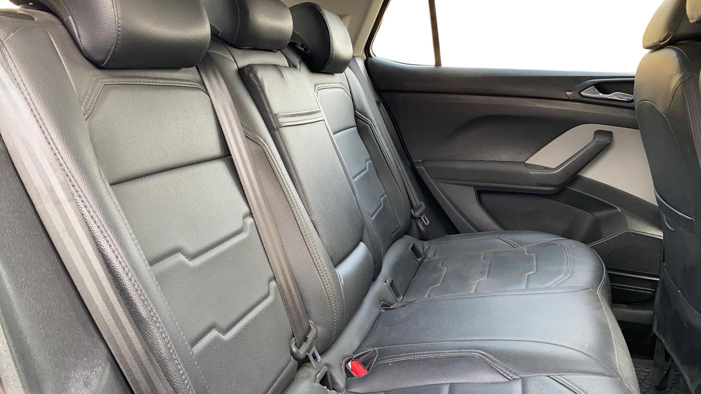 2022 Skoda KUSHAQ AMBITION 1.0L TSI MT, Petrol, Manual, 48,477 km, Right Side Rear Door Cabin