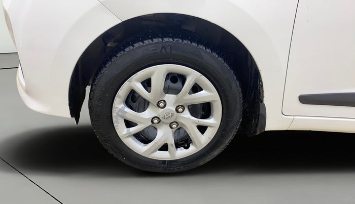 2017 Hyundai Grand i10 MAGNA 1.2 KAPPA VTVT, CNG, Manual, 55,274 km, Left Front Wheel