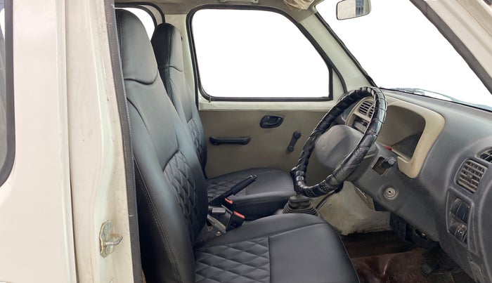 2015 Maruti Eeco 7 STR, Petrol, Manual, 49,642 km, Right Side Front Door Cabin