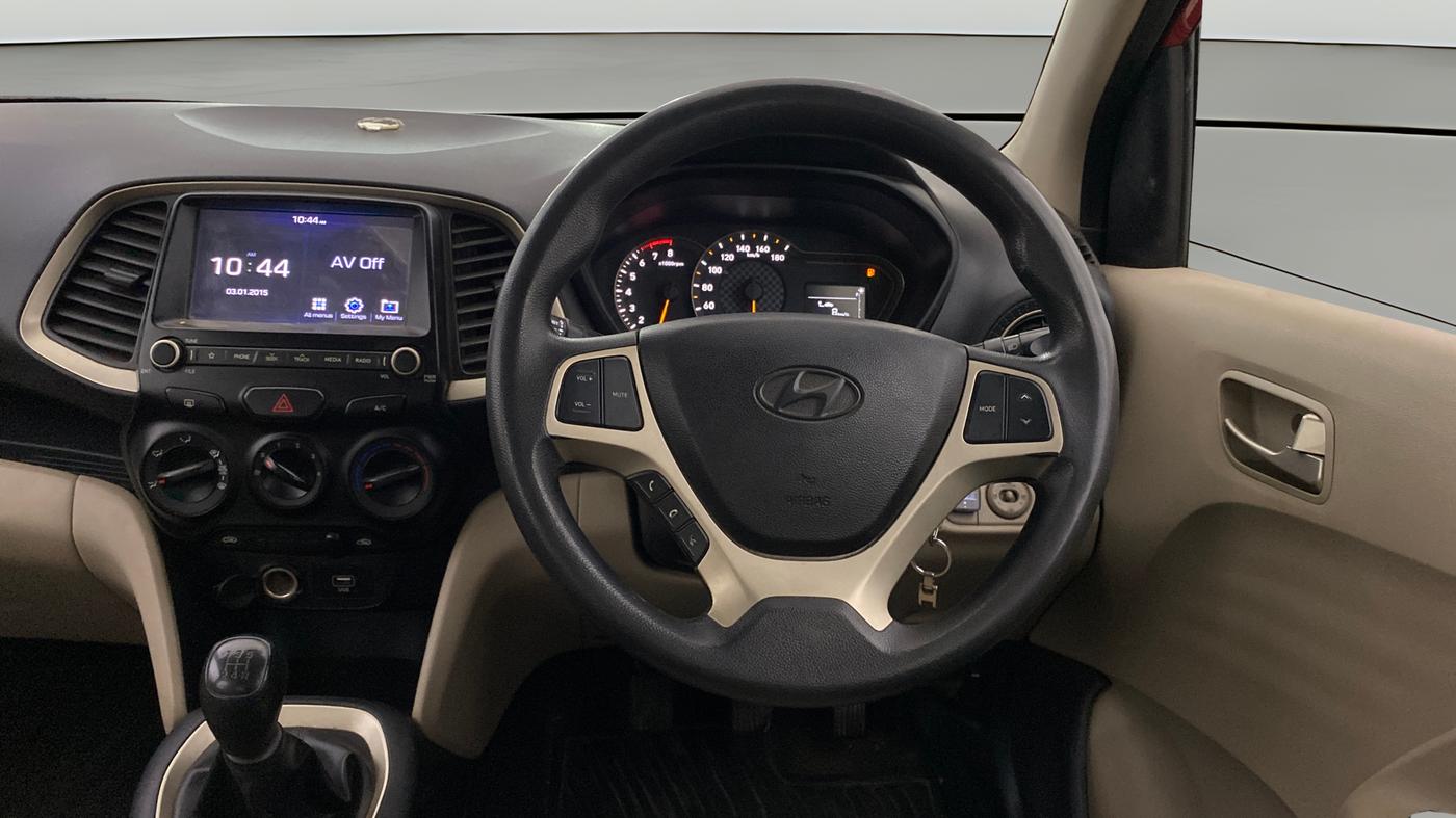 2018 Hyundai NEW SANTRO SPORTZ CNG, CNG, Manual, 93,899 km, Steering Wheel Close Up