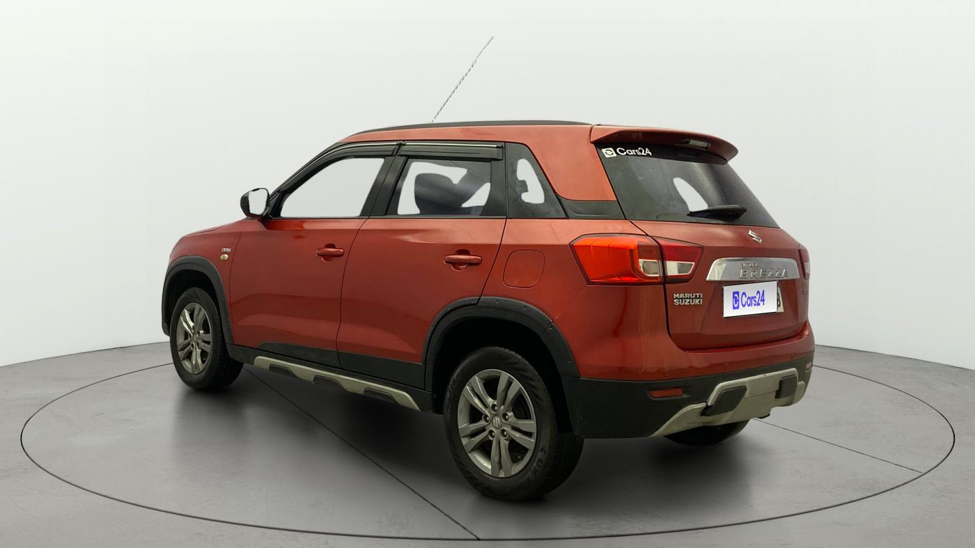 2016 Maruti Vitara Brezza ZDI, Diesel, Manual, 1,05,189 km, Left Back Diagonal
