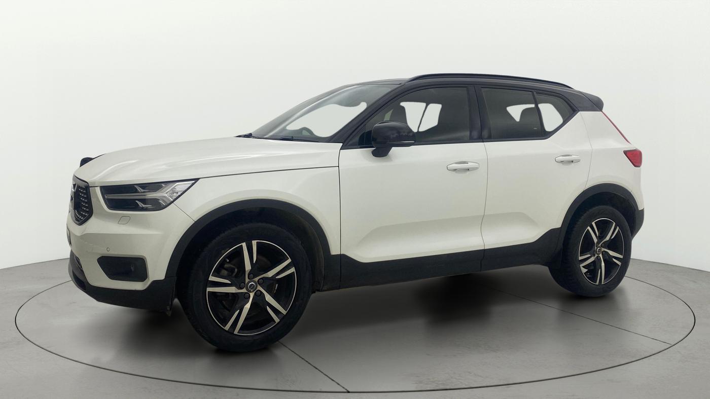 2020 Volvo XC 40 T4 R Design, Petrol, Automatic, 28,140 km, Left Front Diagonal