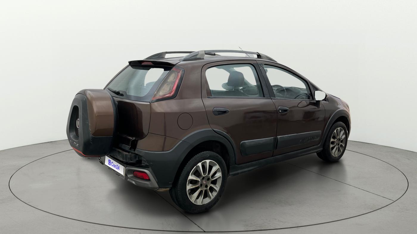 2014 Fiat Avventura EMOTION MULTIJET 1.3, Diesel, Manual, 1,11,987 km, Right Back Diagonal