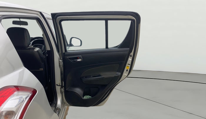 2015 Maruti Swift VXI, Petrol, Manual, 69,289 km, RHS Rear Door