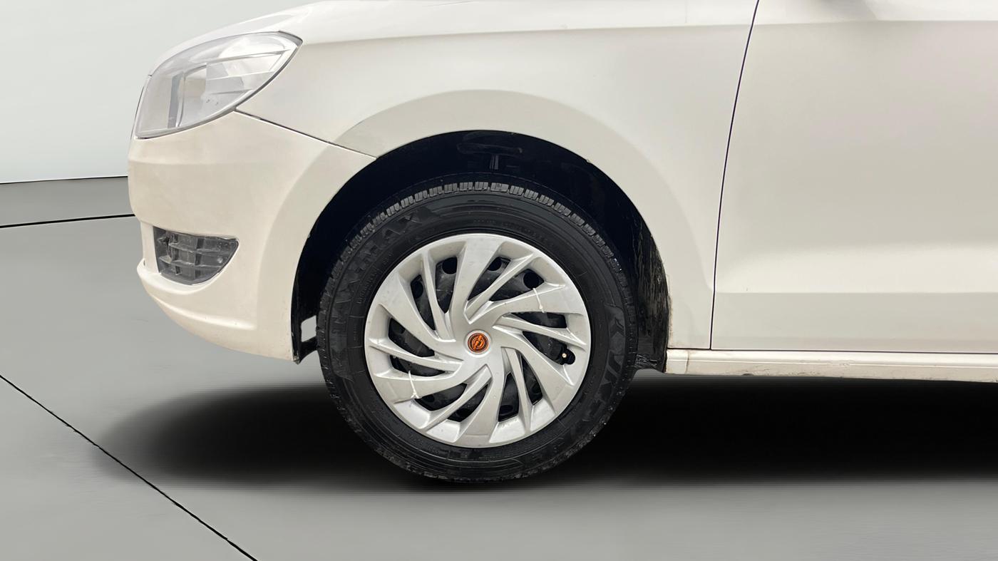 2015 Skoda Rapid 1.6 MPI ACTIVE, Petrol, Manual, 94,515 km, Left Front Wheel
