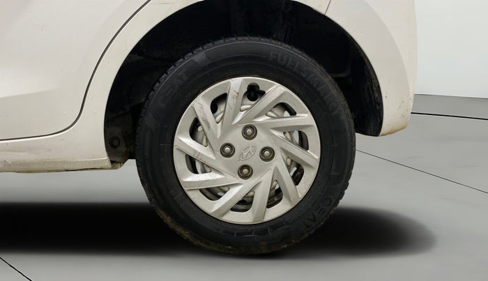 2022 Hyundai NEW SANTRO MAGNA, Petrol, Manual, 37,008 km, Left Rear Wheel