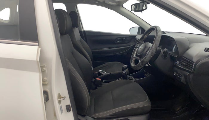 2021 Hyundai NEW I20 ASTA (O) 1.2 MT, CNG, Manual, 1,17,079 km, Right Side Front Door Cabin