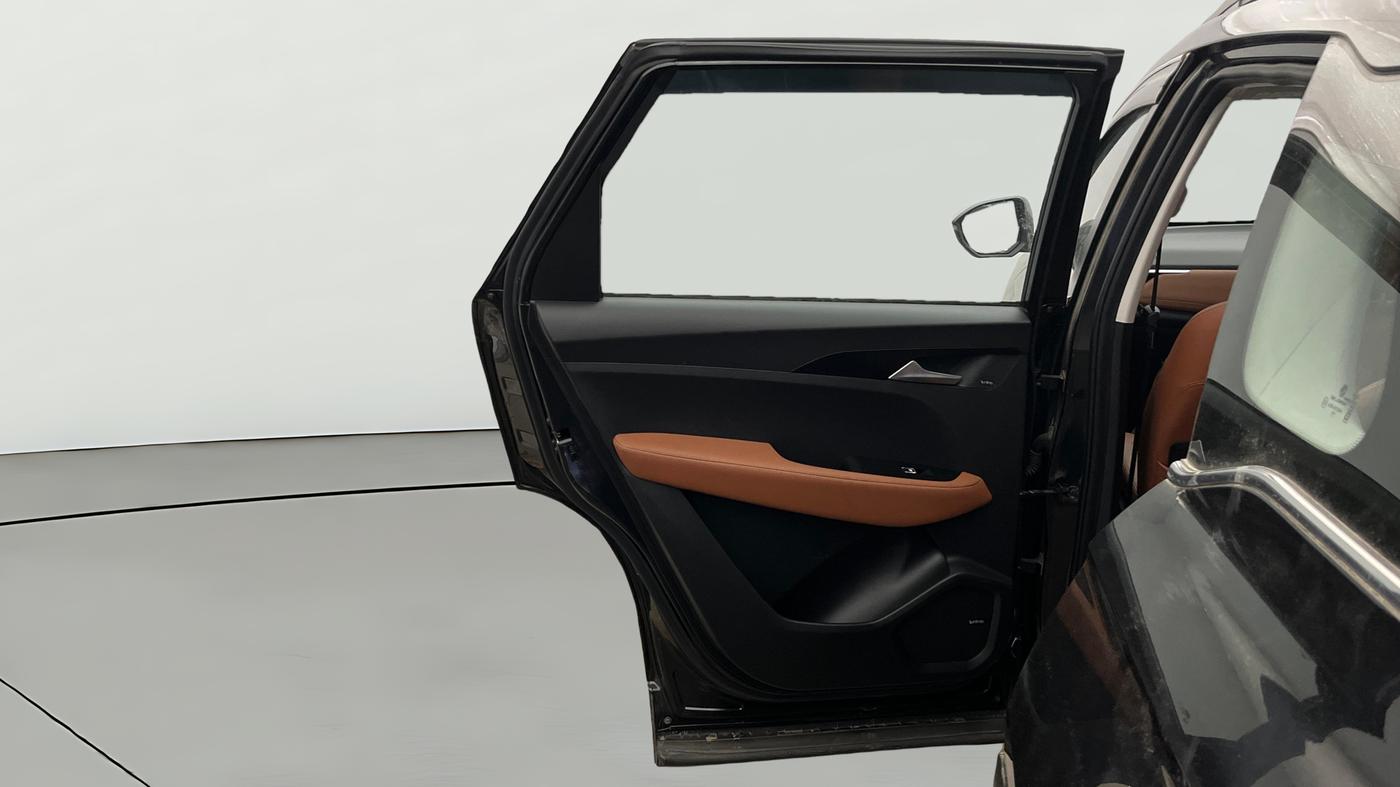 2020 MG HECTOR PLUS SHARP 1.5 PETROL TURBO DCT 6-STR, Petrol, Automatic, 24,897 km, LHS Rear Door
