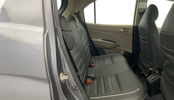 2018 Hyundai NEW SANTRO MAGNA CNG, CNG, Manual, 88,278 km, Right Side Rear Door Cabin