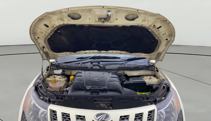 2012 Mahindra XUV500 W8, Diesel, Manual, 1,34,908 km, Open Bonet