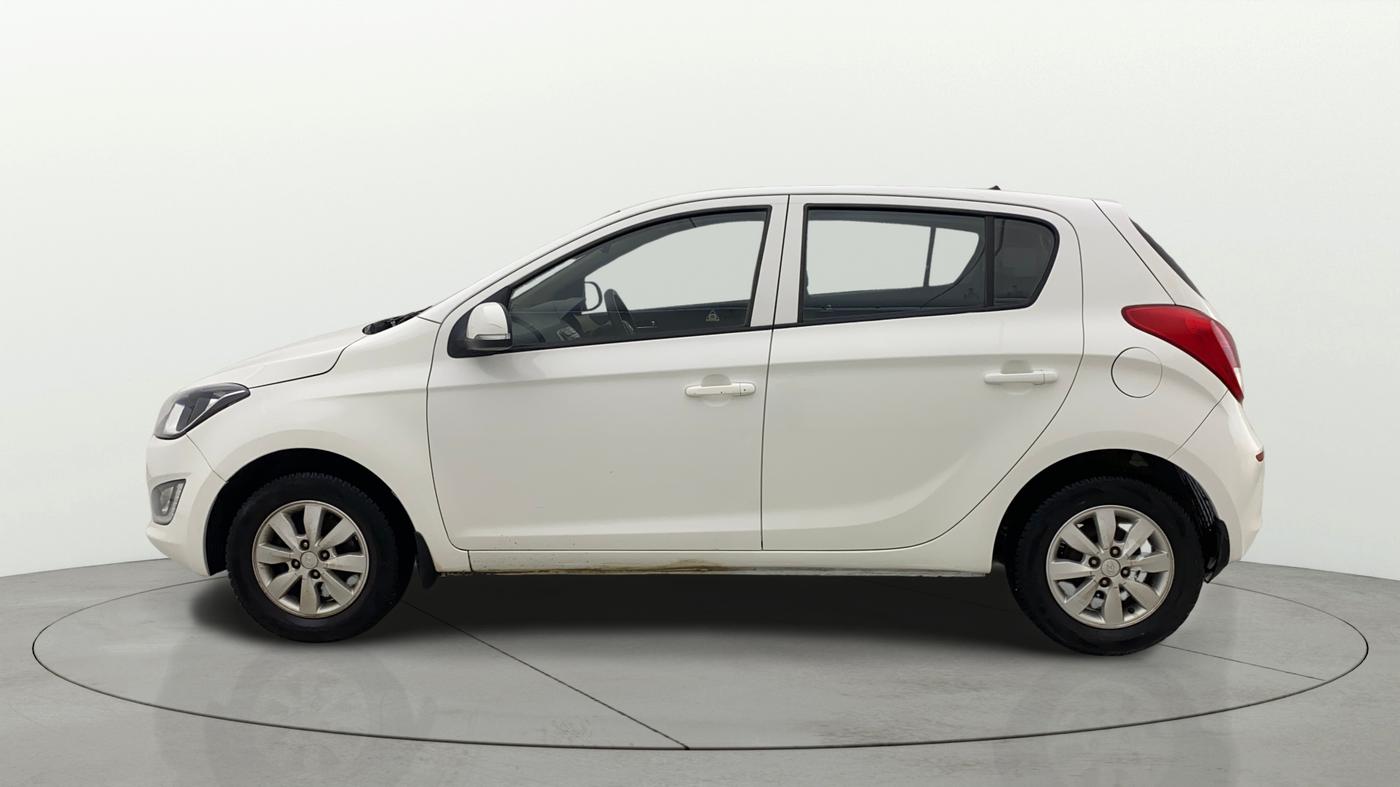 2014 Hyundai i20 SPORTZ 1.2, CNG, Manual, 46,253 km, Left Side