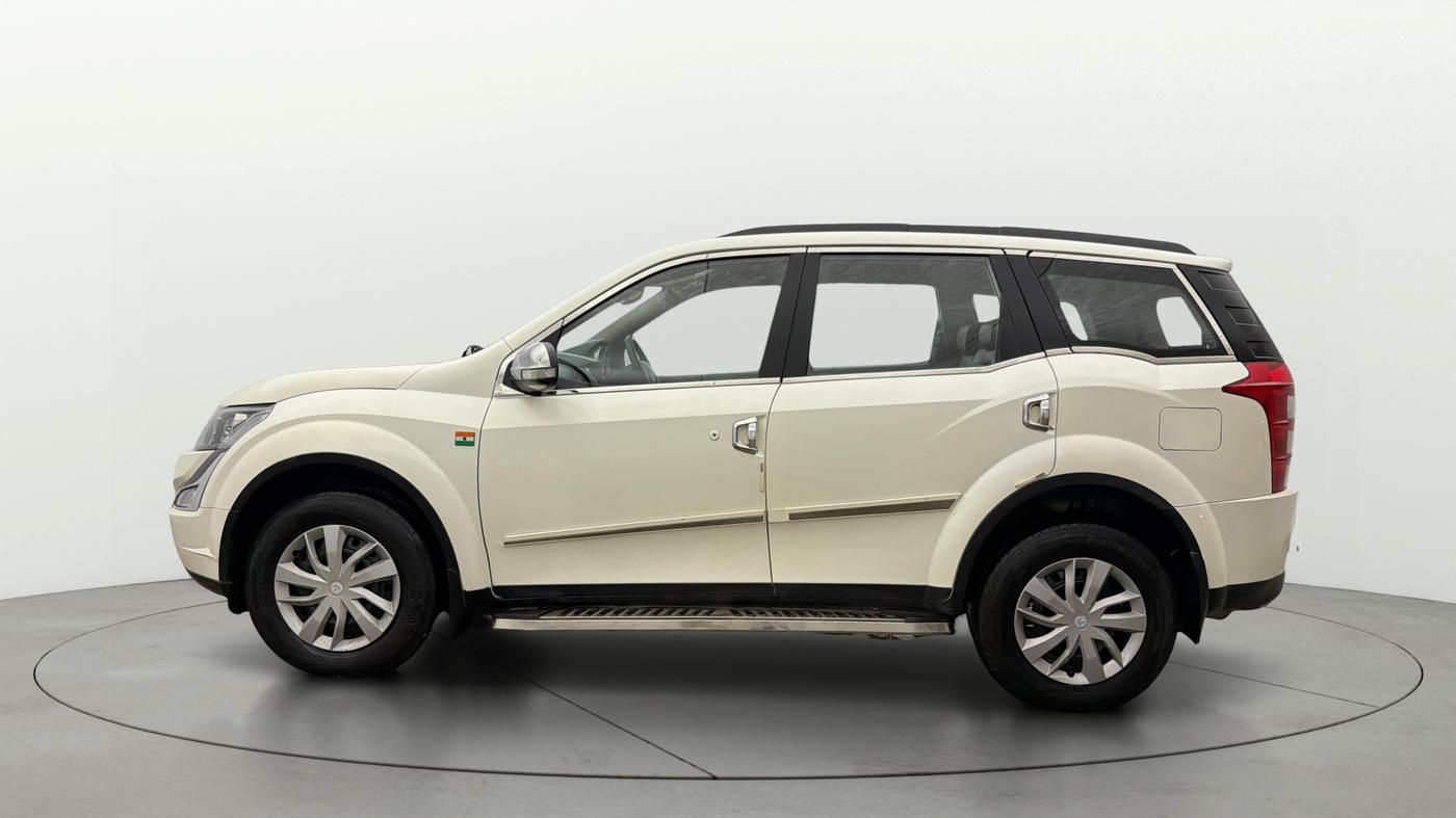 2018 Mahindra XUV500 W4 1.99, Diesel, Manual, 91,874 km, Left Side