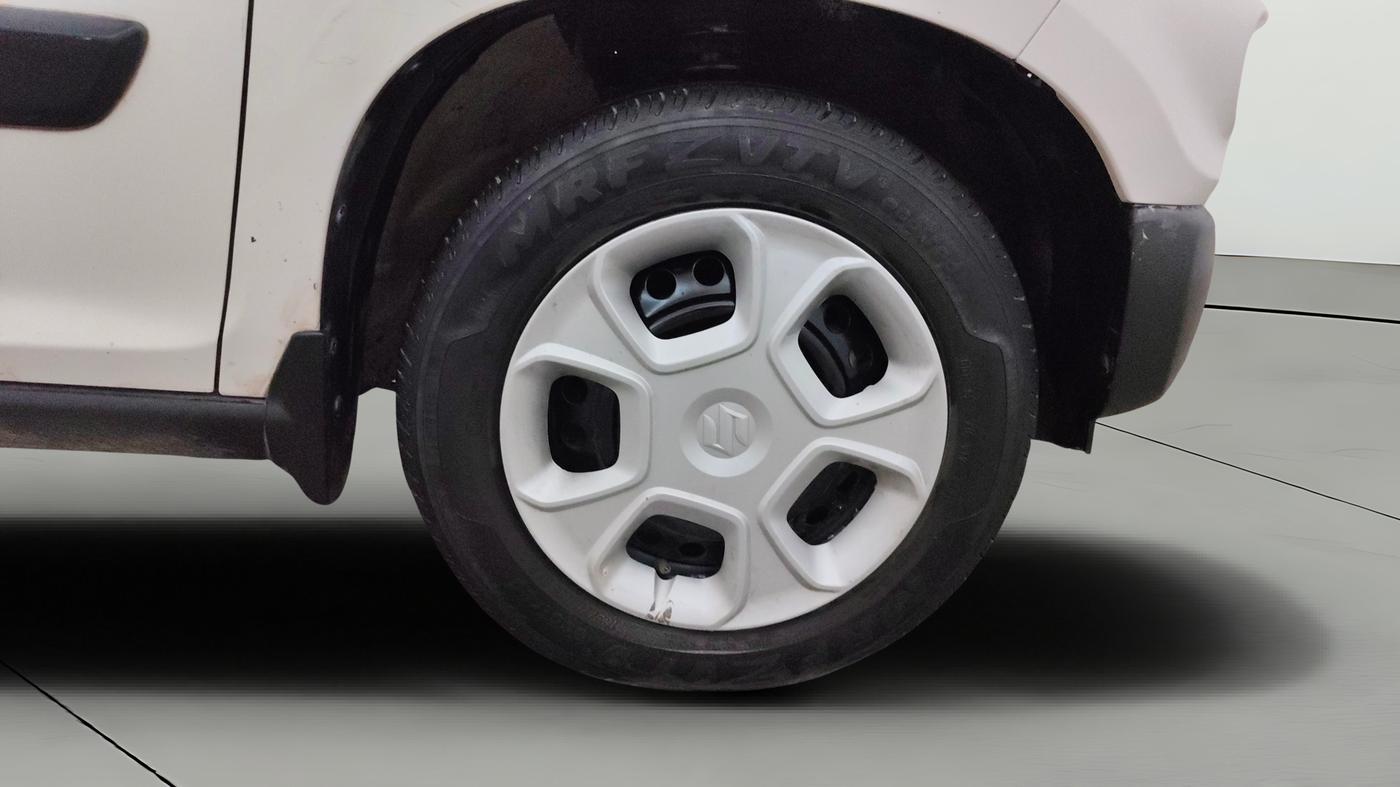 2021 Maruti S PRESSO VXI CNG, CNG, Manual, 95,031 km, Right Front Wheel