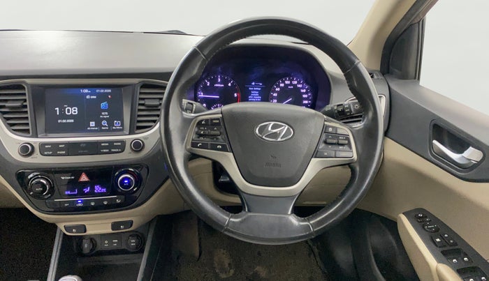 2017 Hyundai Verna 1.6 SX (O) CRDI MT, Diesel, Manual, 1,22,280 km, Steering Wheel Close Up