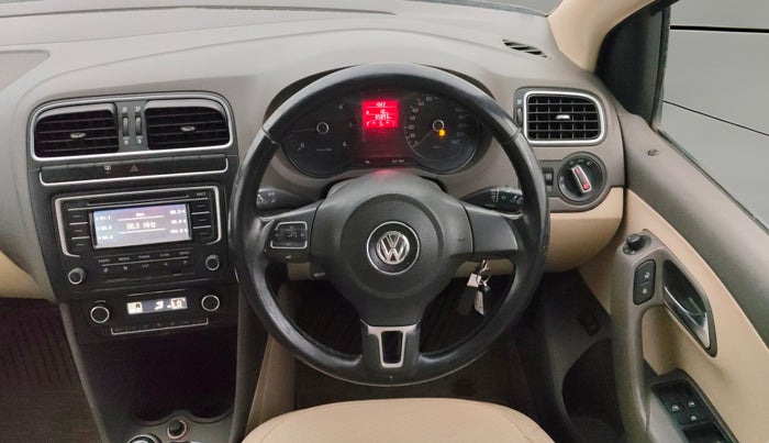 2013 Volkswagen Vento HIGHLINE DIESEL 1.6, Diesel, Manual, 85,883 km, Steering Wheel Close Up
