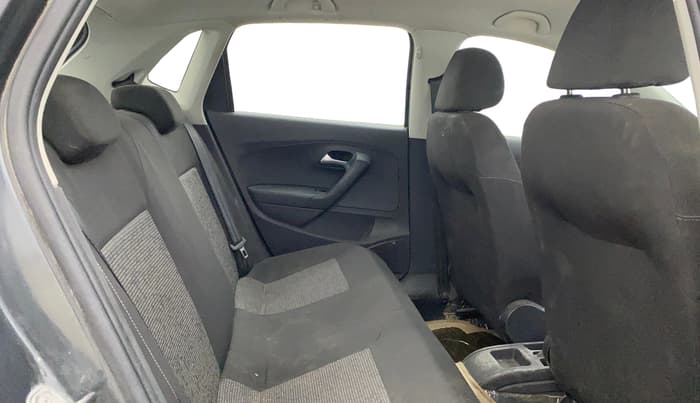 2014 Volkswagen Polo COMFORTLINE 1.2L, CNG, Manual, 26,474 km, Right Side Rear Door Cabin