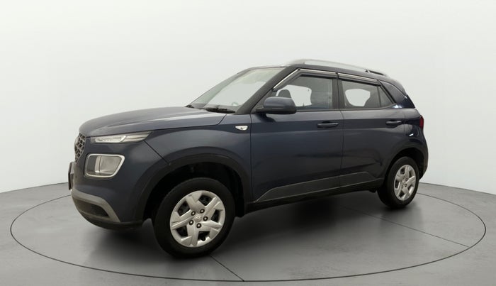 2022 Hyundai VENUE S 1.2, Petrol, Manual, 28,731 km, Left Front Diagonal