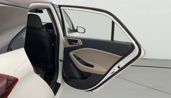 2018 Hyundai Elite i20 MAGNA EXECUTIVE 1.2, CNG, Manual, 1,42,463 km, RHS Rear Door