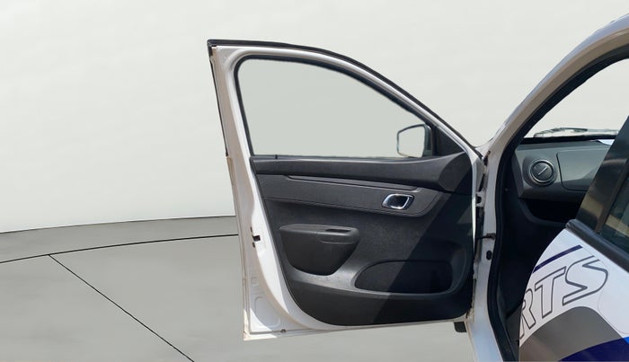 2019 Renault Kwid RXT 1.0 (O), Petrol, Manual, 45,321 km, LHS Front Door