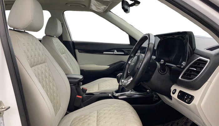 2021 KIA SELTOS HTX 1.5 PETROL, Petrol, Manual, 50,070 km, Right Side Front Door Cabin