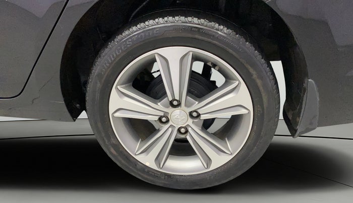 2018 Hyundai Verna 1.6 VTVT SX (O) AT, Petrol, Automatic, 33,196 km, Left Rear Wheel