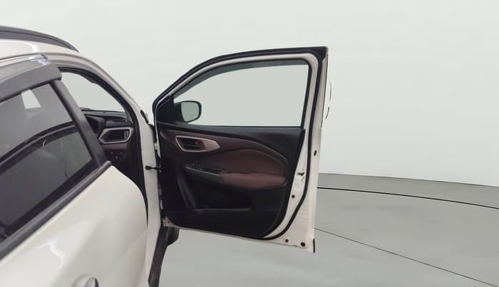 2025 Maruti FRONX DELTA PLUS 1.2L AGS, Petrol, Automatic, 5,783 km, RHS Front Door