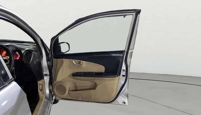 2014 Honda Brio V MT, Petrol, Manual, 79,294 km, RHS Front Door