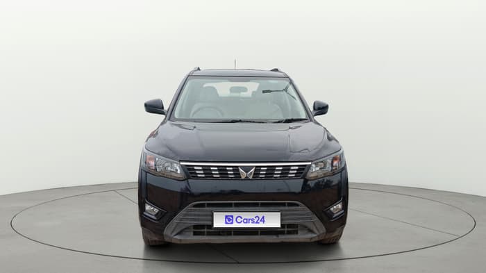 2023 Mahindra XUV300 W6 1.2 PETROL, Petrol, Manual, 47,021 km, Front