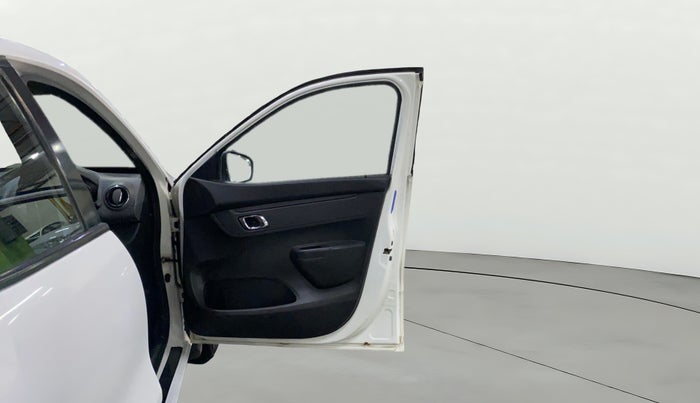 2019 Renault Kwid RXT 1.0 (O), Petrol, Manual, 35,610 km, RHS Front Door