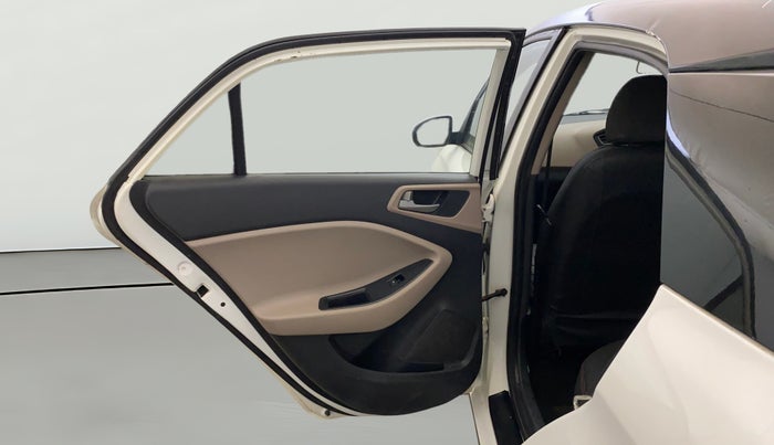 2018 Hyundai Elite i20 MAGNA EXECUTIVE 1.2, CNG, Manual, 1,42,463 km, LHS Rear Door