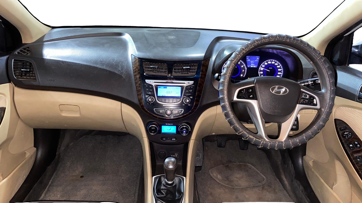 2012 Hyundai Verna FLUIDIC 1.6 VTVT SX, Petrol, Manual, 38,133 km, Dashboard