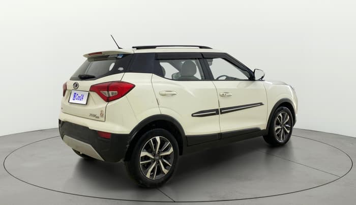 2022 Mahindra XUV300 W8 (O) 1.5 DIESEL, Diesel, Manual, 1,47,204 km, Right Back Diagonal
