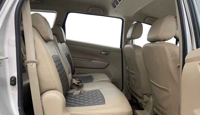 2015 Maruti Ertiga ZXI, Petrol, Manual, 54,038 km, Right Side Rear Door Cabin