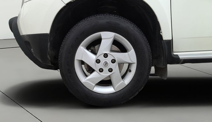 2015 Renault Duster 110 PS RXZ DIESEL, Diesel, Manual, 69,895 km, Left Front Wheel