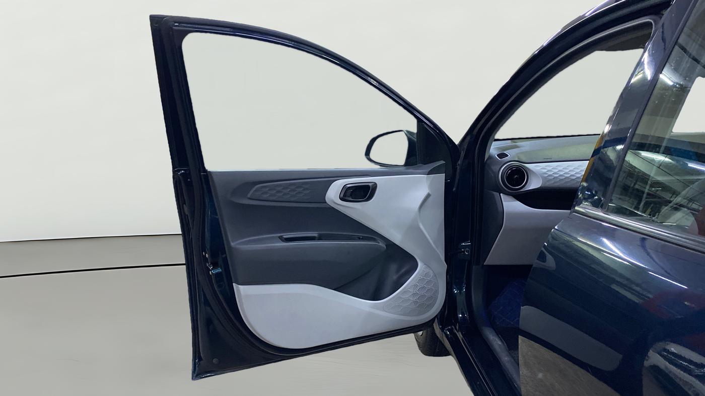 2025 Hyundai GRAND I10 NIOS MAGNA 1.2 KAPPA VTVT, Petrol, Manual, 2,243 km, LHS Front Door