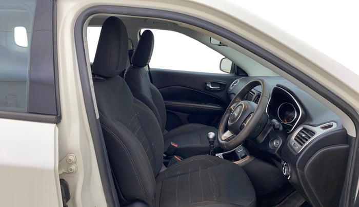 2018 Jeep Compass SPORT 2.0 DIESEL, Diesel, Manual, 1,00,566 km, Right Side Front Door Cabin