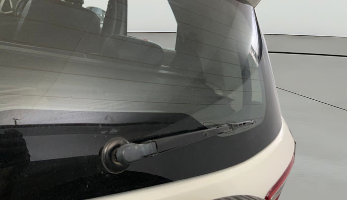 2014 Ford Ecosport TITANIUM 1.0L ECOBOOST, Petrol, Manual, 1,42,995 km, Rear Wiper