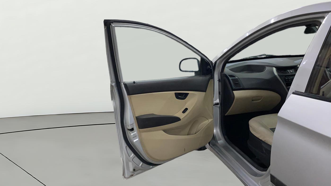 2015 Hyundai Eon ERA +, Petrol, Manual, 67,607 km, LHS Front Door