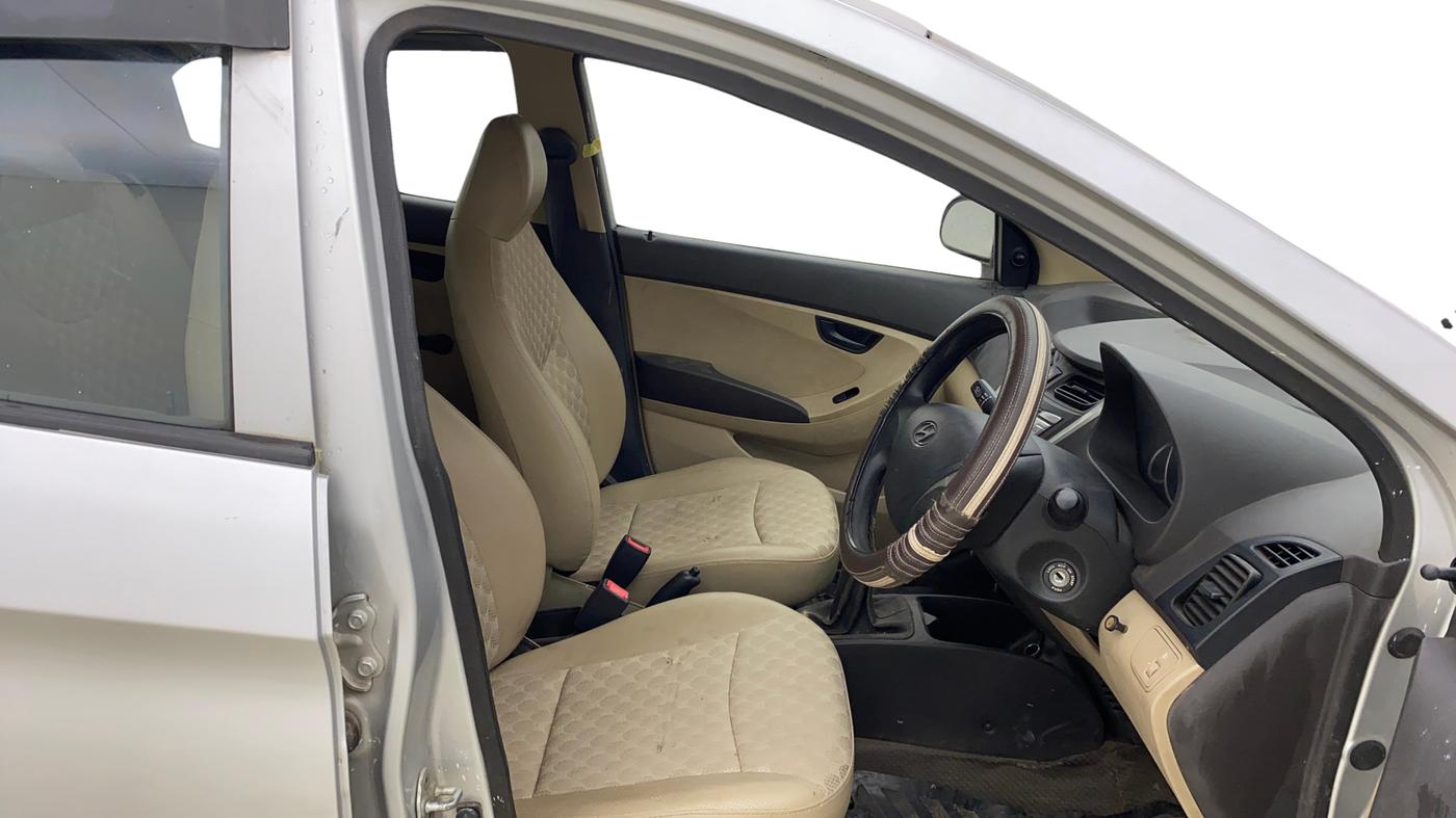 2017 Hyundai Eon MAGNA +, Petrol, Manual, 29,910 km, Right Side Front Door Cabin