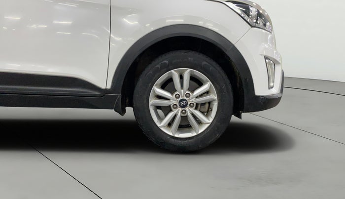 2017 Hyundai Creta SX PLUS 1.6 PETROL, Petrol, Manual, 85,967 km, Right Front Wheel