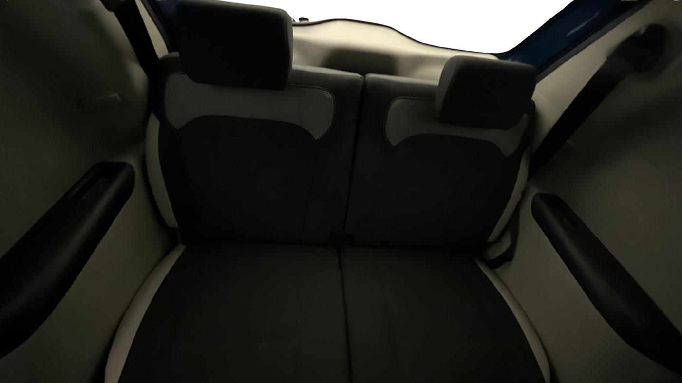 2023 Renault TRIBER RXL MT, Petrol, Manual, 3,942 km, Third Seat Row ( optional )