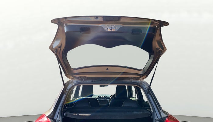 2018 Maruti Swift VXI AMT, Petrol, Automatic, 80,076 km, Boot Door Open