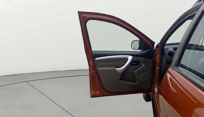 2019 Renault Duster RXS PETROL, Petrol, Manual, 40,770 km, LHS Front Door