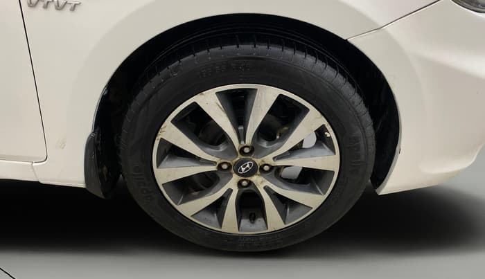 2013 Hyundai Verna FLUIDIC 1.6 VTVT SX, Petrol, Manual, 71,742 km, Right Front Wheel