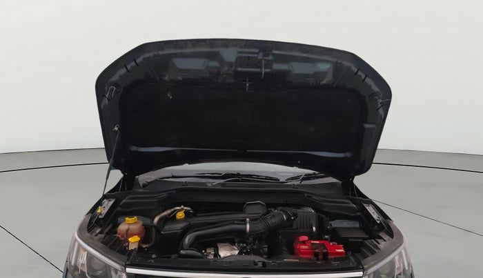 2021 Mahindra XUV300 W8 (O) 1.5 DIESEL, Diesel, Manual, 1,12,292 km, Open Bonet