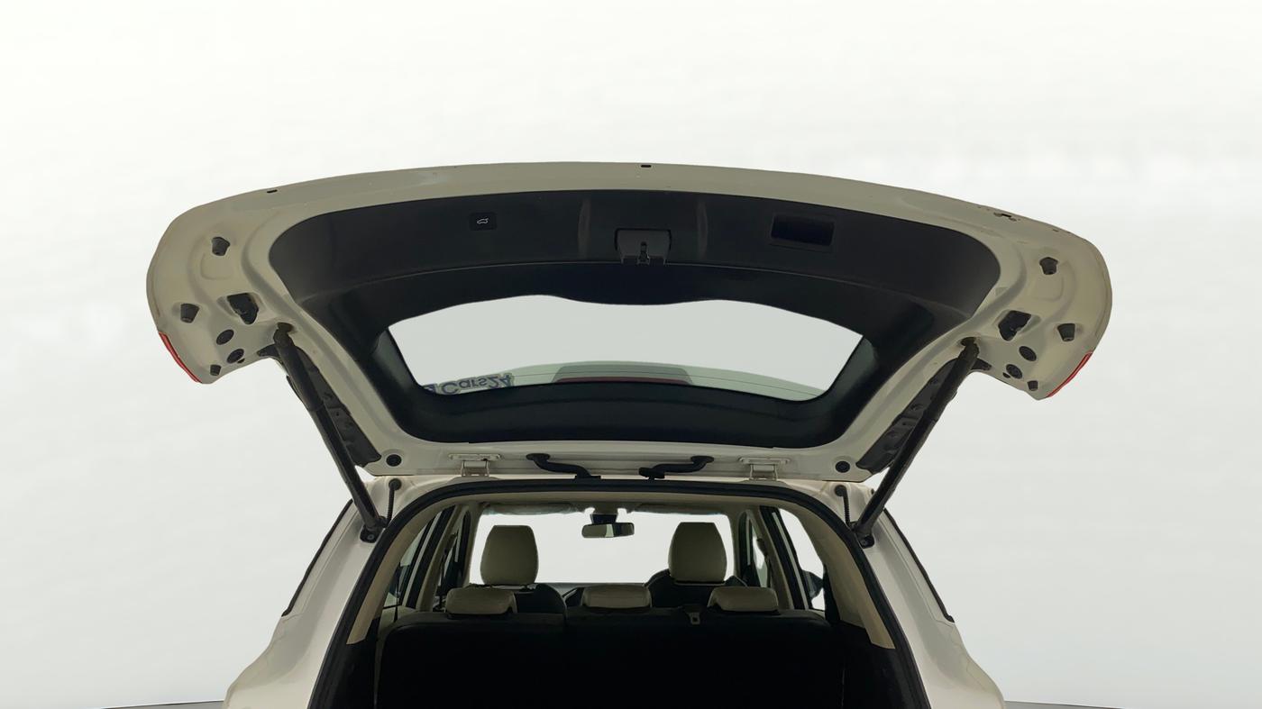 2021 MG HECTOR SHARP 1.5 PETROL CVT, Petrol, Automatic, 1,35,187 km, Boot Door Open